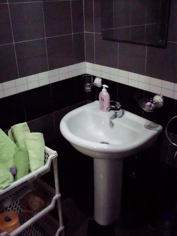 Apartments Bokan ツェティニェ 部屋 写真